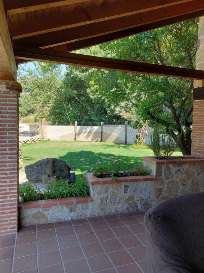 Higueras Y Olivos Villa Candeleda Exterior photo